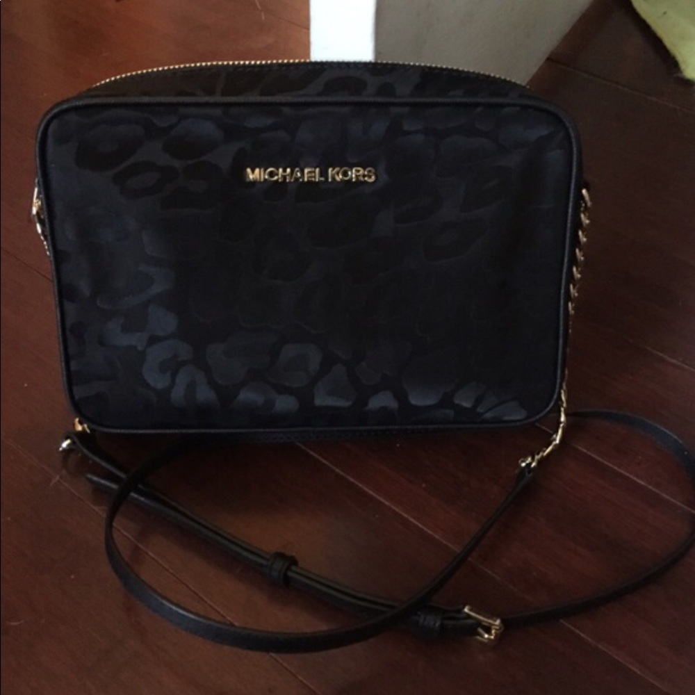Micheal Kors Animal Print Black Crossbody